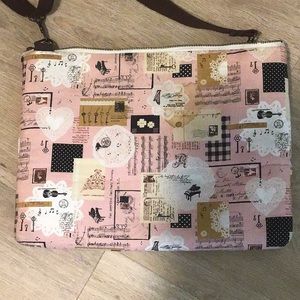 Handmade laptop holder